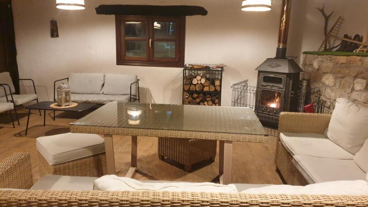 Casa Rural Caborzal Renedo De Cabuerniga Exteriör bild