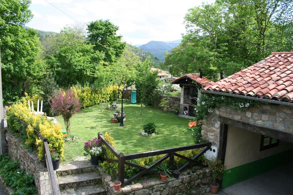 Casa Rural Caborzal Renedo De Cabuerniga Exteriör bild